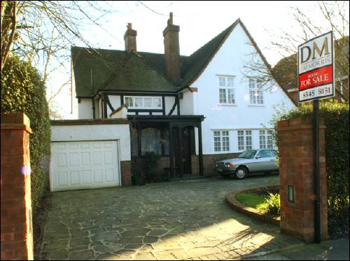 03 Bishops Avenue a